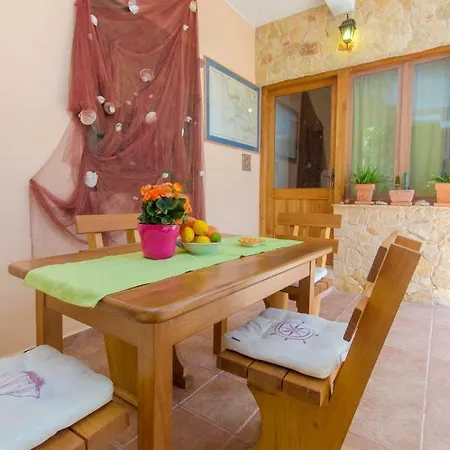 Apartment Nevo