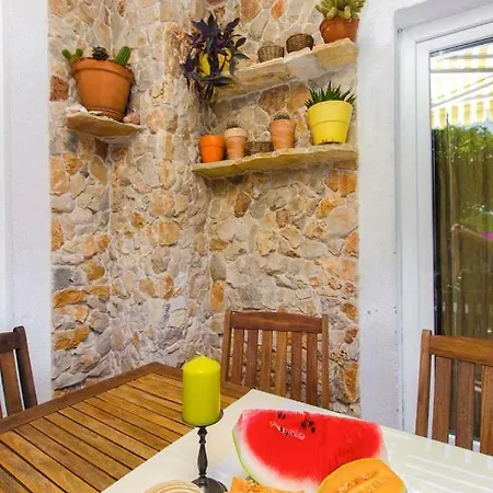 Nevo Tribunj (Sibenik-Knin)