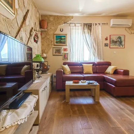 Nevo Apartment